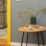 5 Star Luxury Studio-Old Town Center
