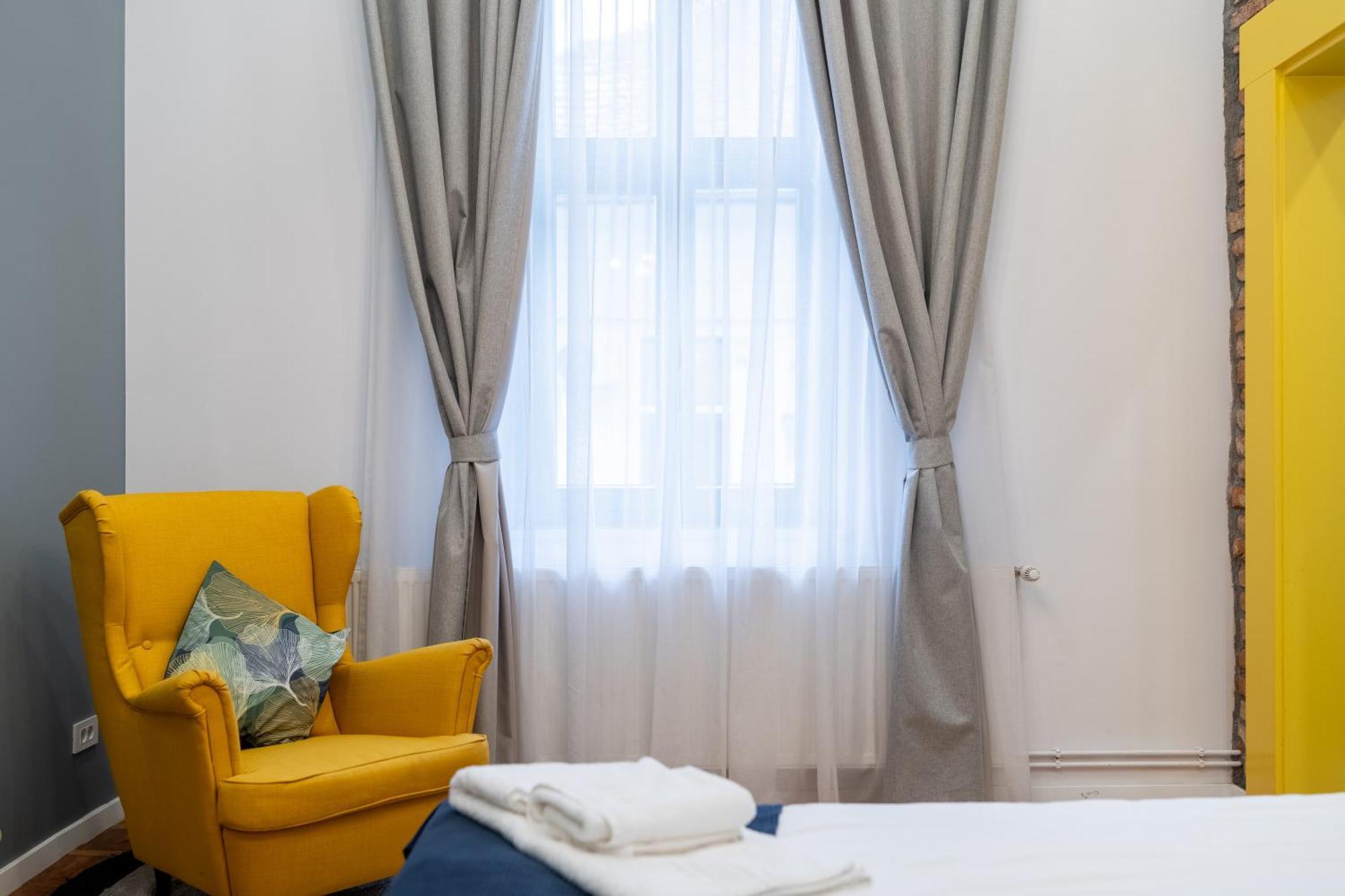 Apartment 5 Star Luxury Studio-old Town Center